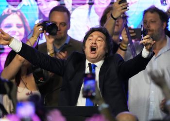 Milei traspasa el control de la política migratoria al Ministerio de Seguridad Nacional