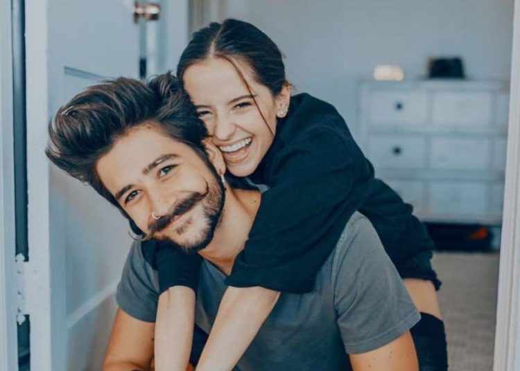 Camilo y Evaluna lanzan canción navideña que fusiona tradiciones latinas y de Estados Unidos