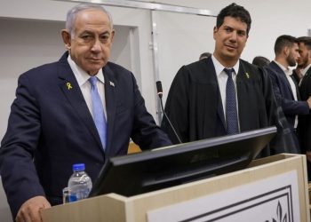 Juzgado extiende hasta el viernes la detención de la principal exabogada militar de Israel