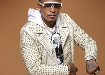 Toxic Crow arremete contra La Insuperable y sale en defensa de su novia Hisbely