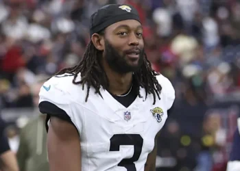 Jakobi Meyers extiende su contrato con Jaguars por tres años y 60 millones de dólares