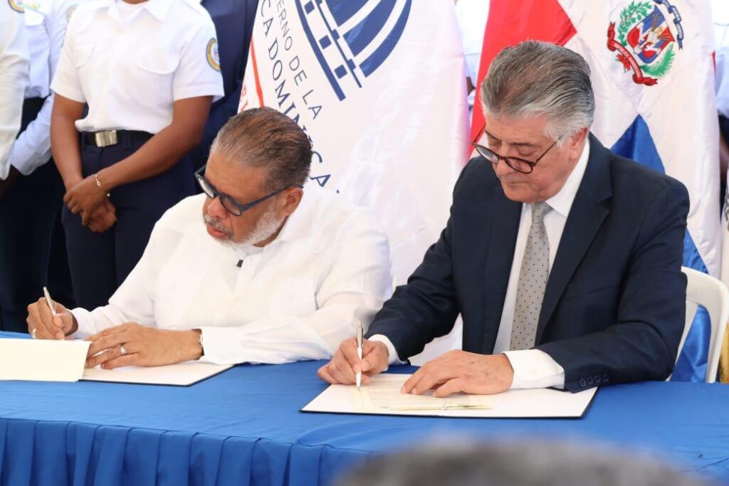Desarrollo de la Comunidad y Servicios Penitenciarios formalizan alianza estratégica en favor del desarrollo social - Noticias de hoy en República Dominicana | De Último Minuto