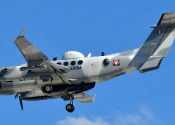 Avioneta de la Marina de México se desploma en EE.UU.
