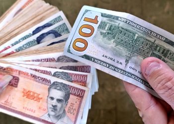 El Banco Central de Cuba sitúa su nueva tasa de cambio más cerca del mercado informal