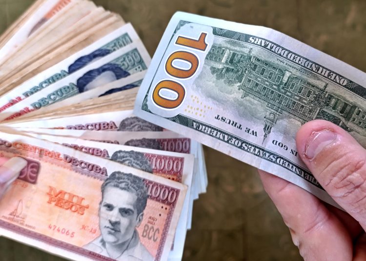 El Banco Central de Cuba sitúa su nueva tasa de cambio más cerca del mercado informal