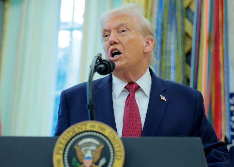 Trump revela el destino del petroleo incautado ilegalmente a Venezuela