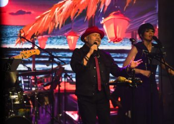 Pavel Núñez y su BipolarBand brindaron una noche inolvidable en Hard Rock Café