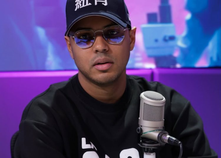 Santiago Matías felicita al Dotol Nastra por el éxito de su reality «Solo Los Fuertes Sobreviven»