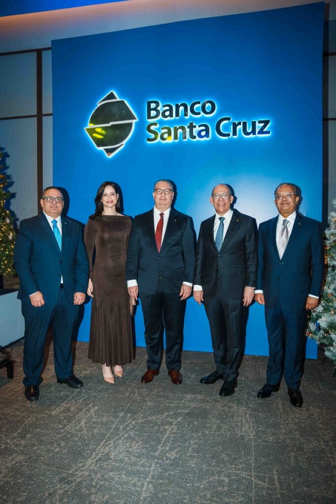Banco Santa Cruz destaca su trayectoria y desempeño institucional en su tradicional encuentro navideño | 4 | Banco Santa Cruz destaca su trayectoria y desempeño institucional en su tradicional encuentro navideño - Noticias de hoy en República Dominicana | De Último Minuto