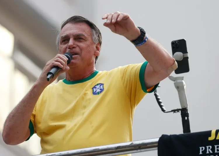 La Corte Suprema de Brasil autoriza la cirugía a Bolsonaro y rechaza su pedido de prisión domiciliaria