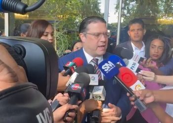 Yayo Sanz Lovatón afirma que la gracia navideña avanza con éxito y destaca liderazgo económico del país