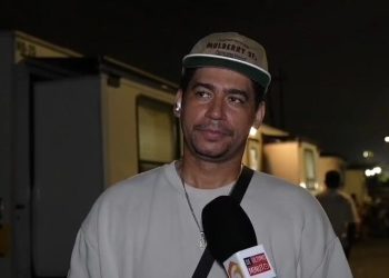 Poeta Callejero dice presente en evento cristiano “Adorando juntos en Navidad” y afirma que “vienen cosas buenas en 2026”