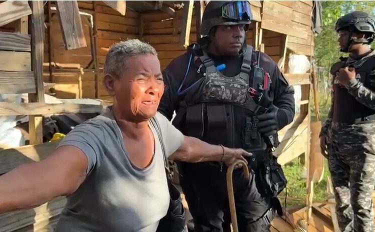 Desalmados destruyen y saquean humilde vivienda de anciana en SFM