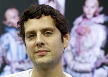 El actor y cineasta español Eduardo Casanova anuncia que tiene VIH