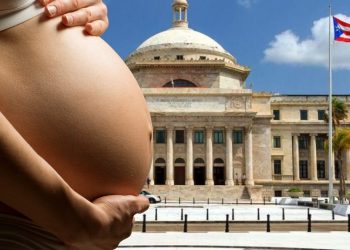 Puerto Rico aprueba controvertida ley que reconoce al no nacido como persona natural