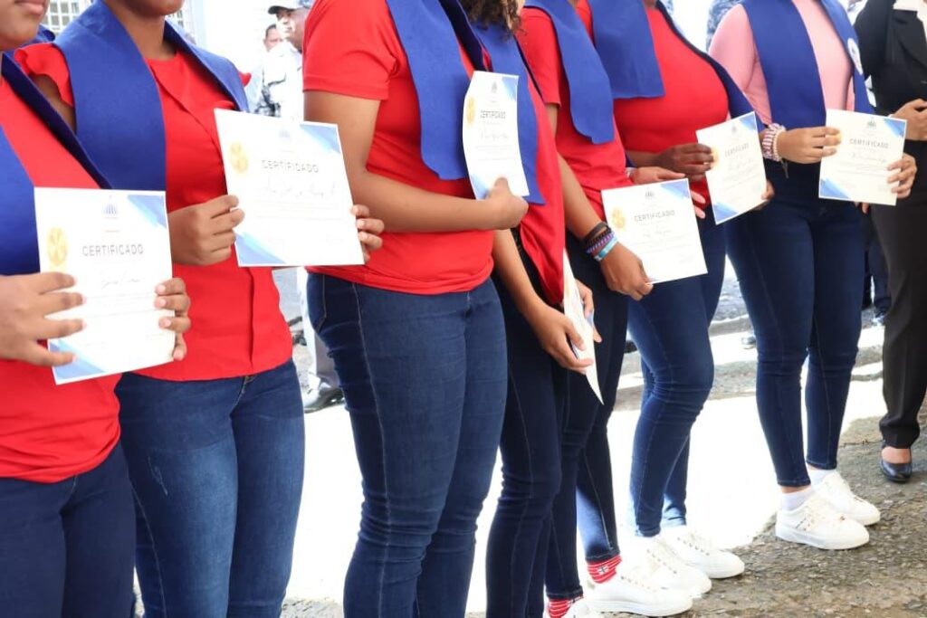Desarrollo de la Comunidad capacita adolescentes en conflicto con la ley - Noticias de hoy en República Dominicana | De Último Minuto