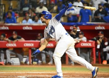 Mejía impulsa cuatro carreras y Núñez alcanza los 400 hits en triunfo del Licey