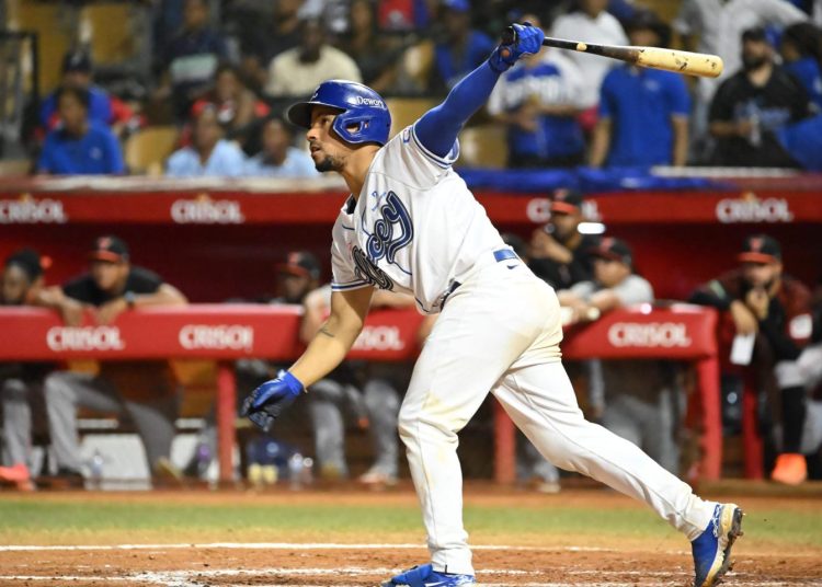 Mejía impulsa cuatro carreras y Núñez alcanza los 400 hits en triunfo del Licey