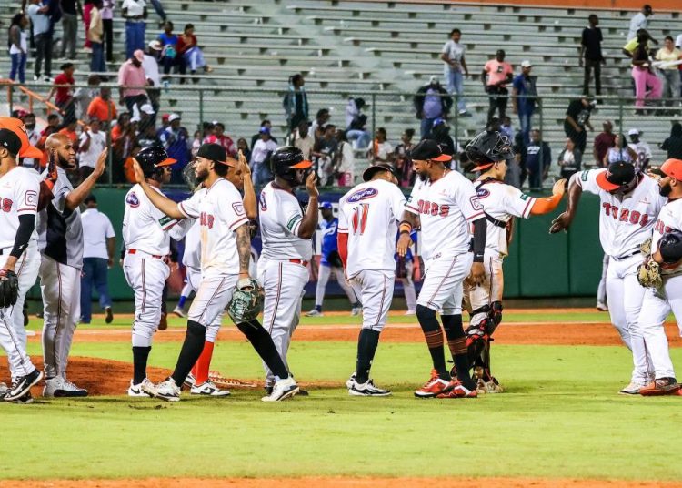 Toros cierran serie 7-3 ante el Licey con su triunfo 26 de la temporada