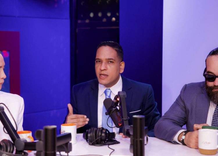 Hansel García considera que escándalo del SeNaSa podría sacar del poder al PRM en el 2028