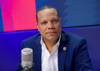 Eddy Alcántara advierte sobre el «comercio irregular chino» y la evasión fiscal