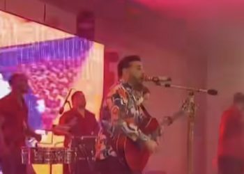 Sigue la fiesta navideña de Alofoke Media Group al ritmo de El Chaval de la Bachata