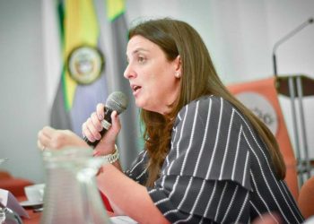 Ocupan bienes de exministra colombiana y contratistas involucrados en corrupción