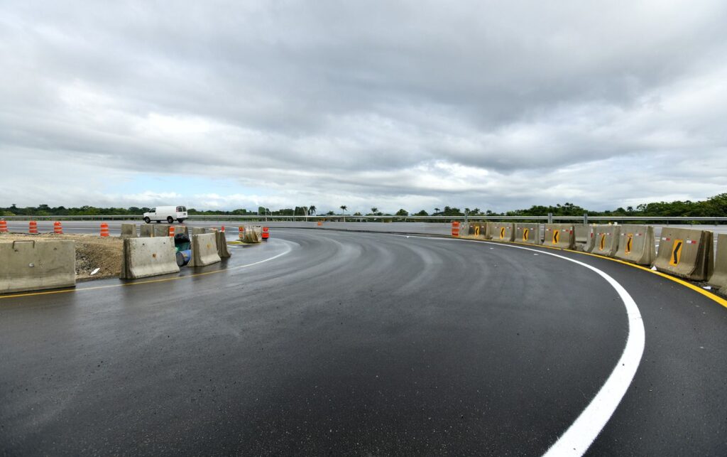 MOPC pone en servicio nuevas soluciones viales en la Autopista Duarte | 2 | MOPC pone en servicio nuevas soluciones viales en la Autopista Duarte - Noticias de hoy en República Dominicana | De Último Minuto