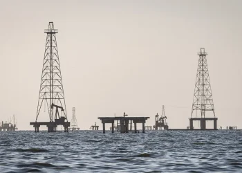 Maduro llama a los trabajadores petroleros a organizar «una gran protesta mundial» contra EE.UU.