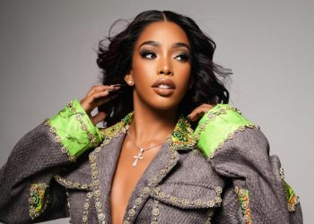 Angélica “La Manager” se abre paso en la industria artística con disciplina y visión estratégica