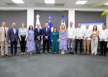 ProDominicana y Cámara de Comercio de Santiago firman acuerdo acuerdan potenciar las exportaciones   