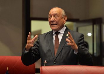 Abinader instruye crear comisión para mayores controles en SeNaSa; designará a Arismendi Díaz para coordinarla