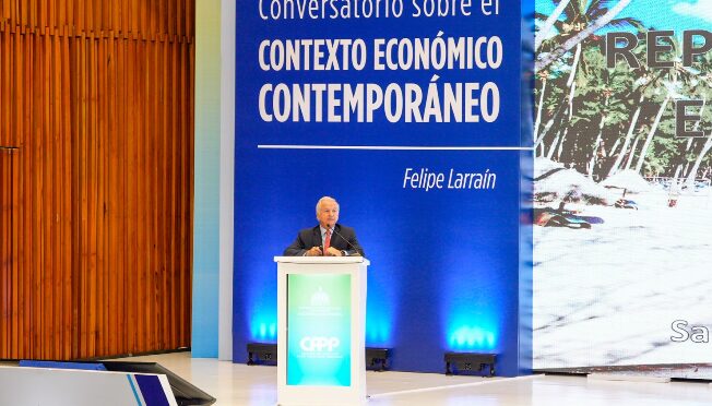 Exministro de Hacienda de Chile destaca fortalezas económicas de RD