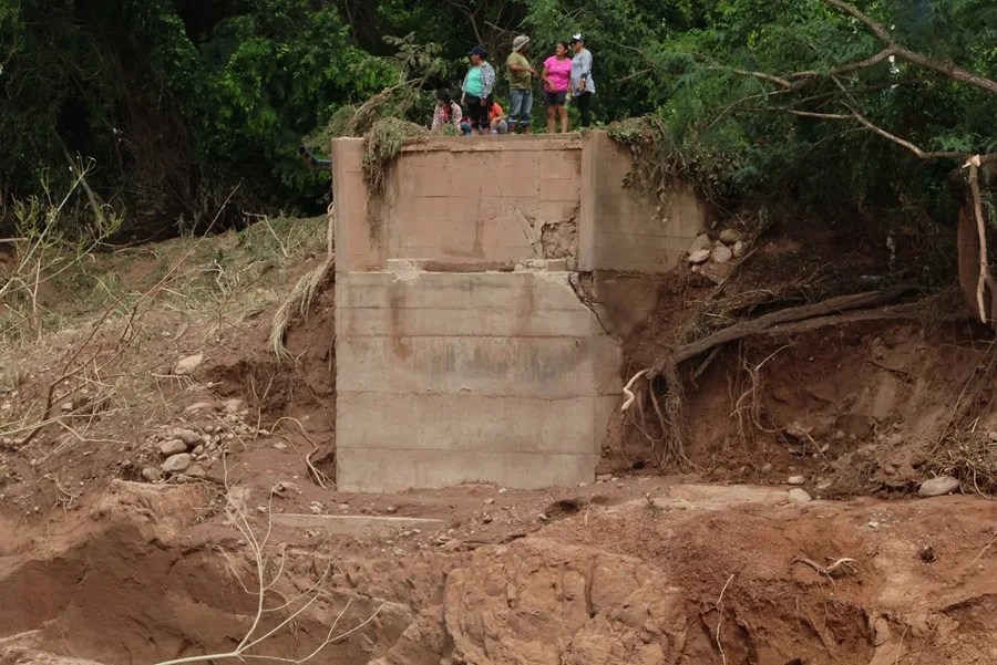 Suben a siete los fallecidos por las inundaciones en la región más poblada de Bolivia | 2 | Suben a siete los fallecidos por las inundaciones en la región más poblada de Bolivia
