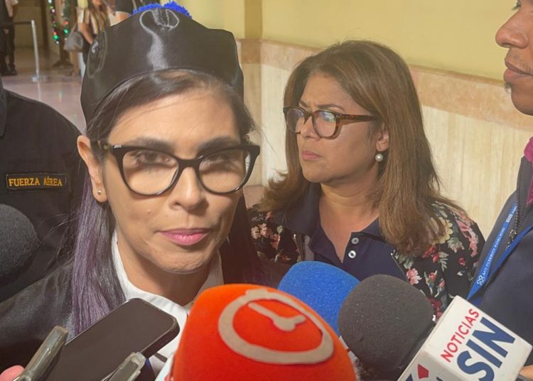 “Esta muerte no debió ocurrir”, afirma Olga Diná Lloverías; aplazan para este miércoles coerción a empleadas del Da Vinci