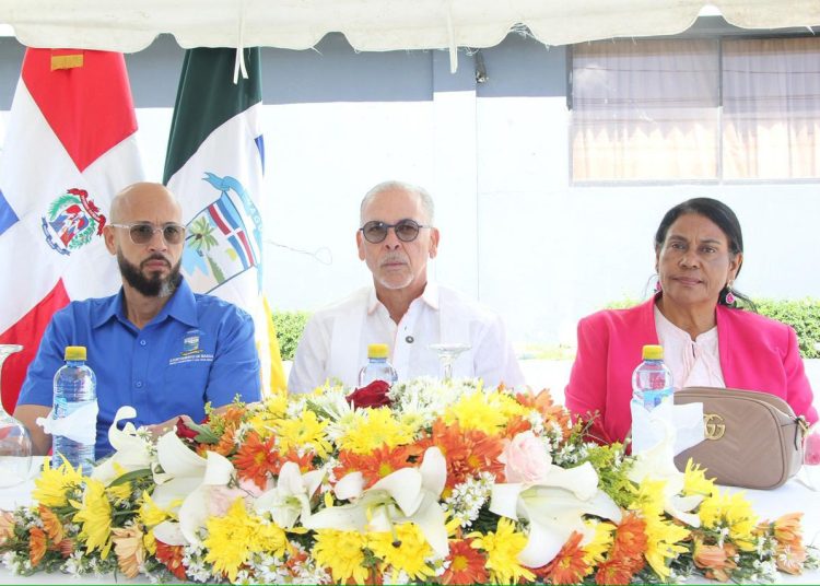 Ruta navideña de limpieza llega a Nagua con Eco 5 RD