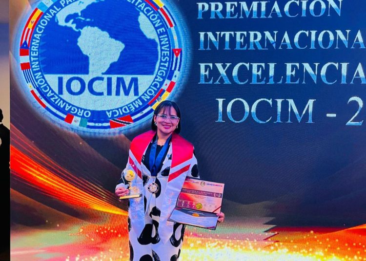 Doctora Alillenska Ceballo recibe premio internacional de la OICIM por su destacada labor