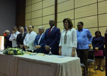 Luis Peña Núñez es juramentado como nuevo presidente del Colegio Médico Dominicano