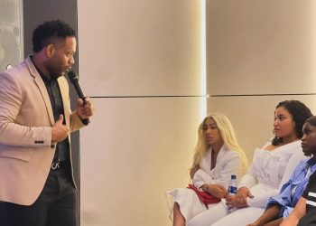 Yailin La Más Viral inaugura formalmente su iglesia en agradecimiento a Dios