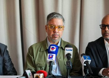 Boris Muñoz advierte sobre los riesgos de la IA y la crisis del periodismo en contextos autoritarios