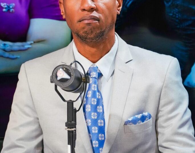 Eduardo Martínez califica “crimen” aprobación presupuesto 2026, sin indexación salarial.