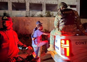 Detienen 827 extranjeros con estatus migratorio irregular; deportan 559