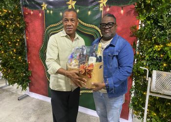 Diputado Antonio Brito realiza su quinceavo encuentro navideño con comunicadores de Haina