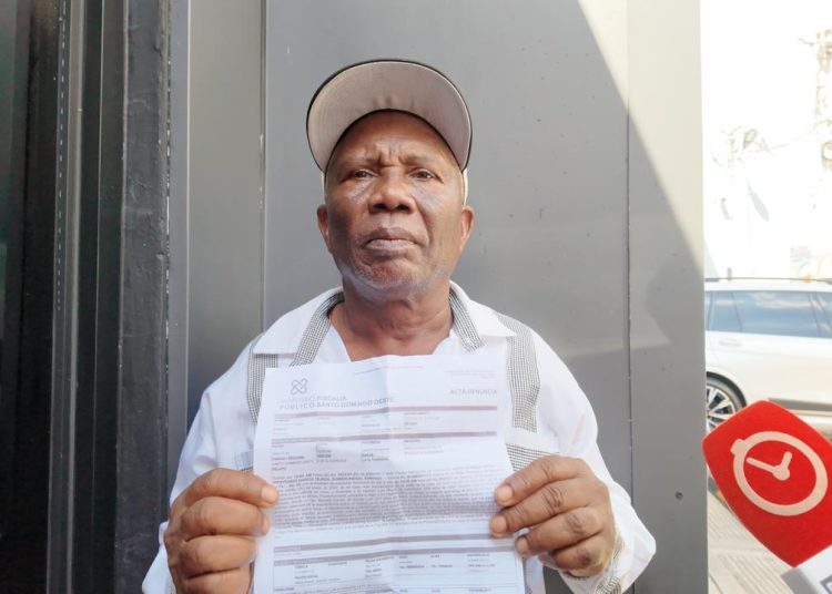 Padre denuncia impunidad de la Policía a dos años del asesinato de su hijo