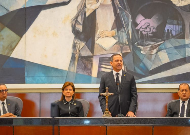 Henry Molina reafirma que la independencia judicial se basa en la Constitución y las leyes