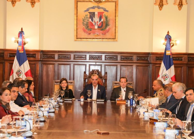 Abinader encabeza Consejo de Ministros para evaluar metas del Plan de Gobierno y definir acciones de 2026