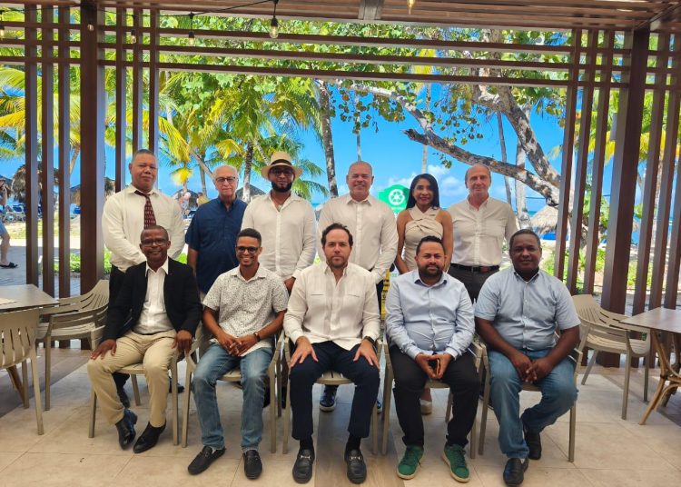 Fortalecen alianza entre Adompretur y Clúster Turístico de Samaná