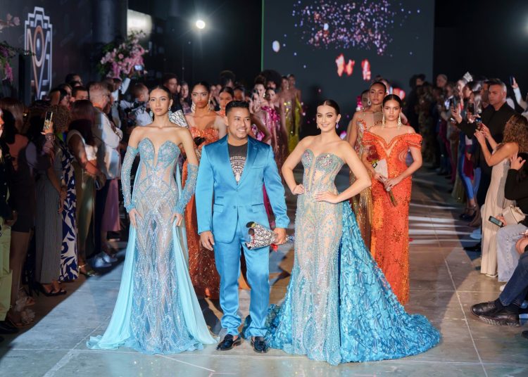 Diseñador Eddy Rambaldy presenta su colección 2025 en los Premios Fashion Top Models Internacional