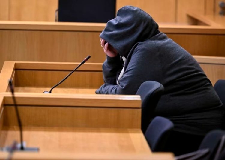 Español que violó y filmó a su mujer condenado a ocho años y medio de cárcel en Alemania
