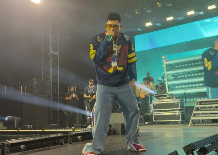 Shadow Blow inicia con éxito concierto en la Gran Arena del Cibao